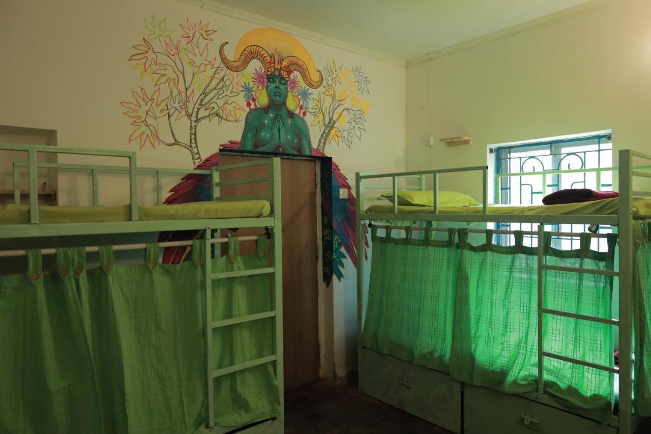 Gaia Hostels Анжуна Екстер'єр фото