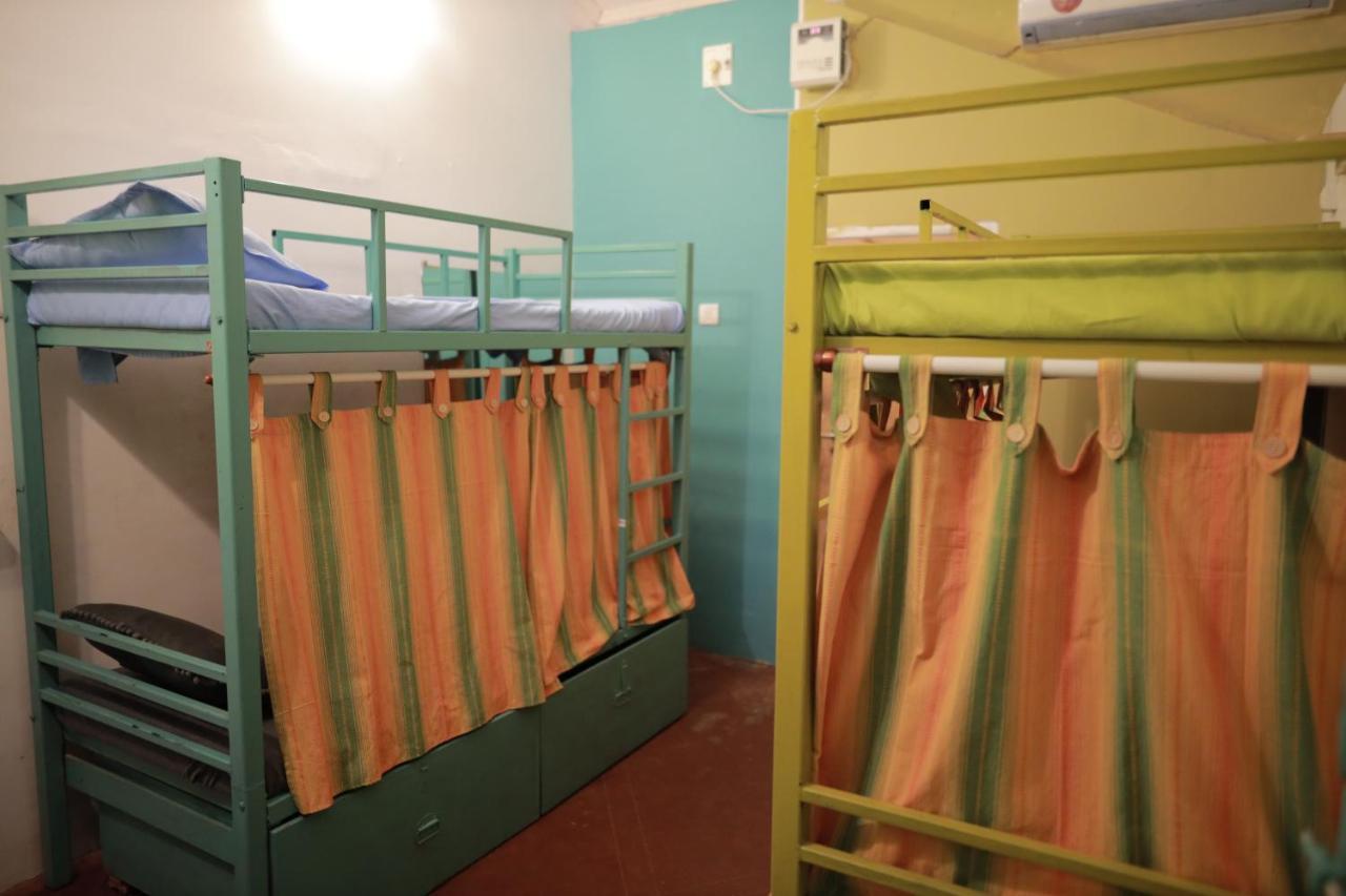 Gaia Hostels Анжуна Екстер'єр фото