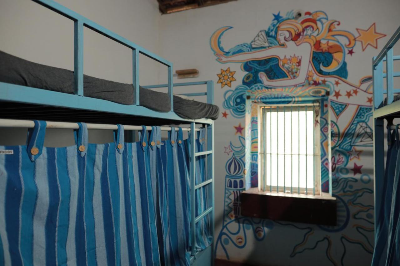 Gaia Hostels Анжуна Екстер'єр фото
