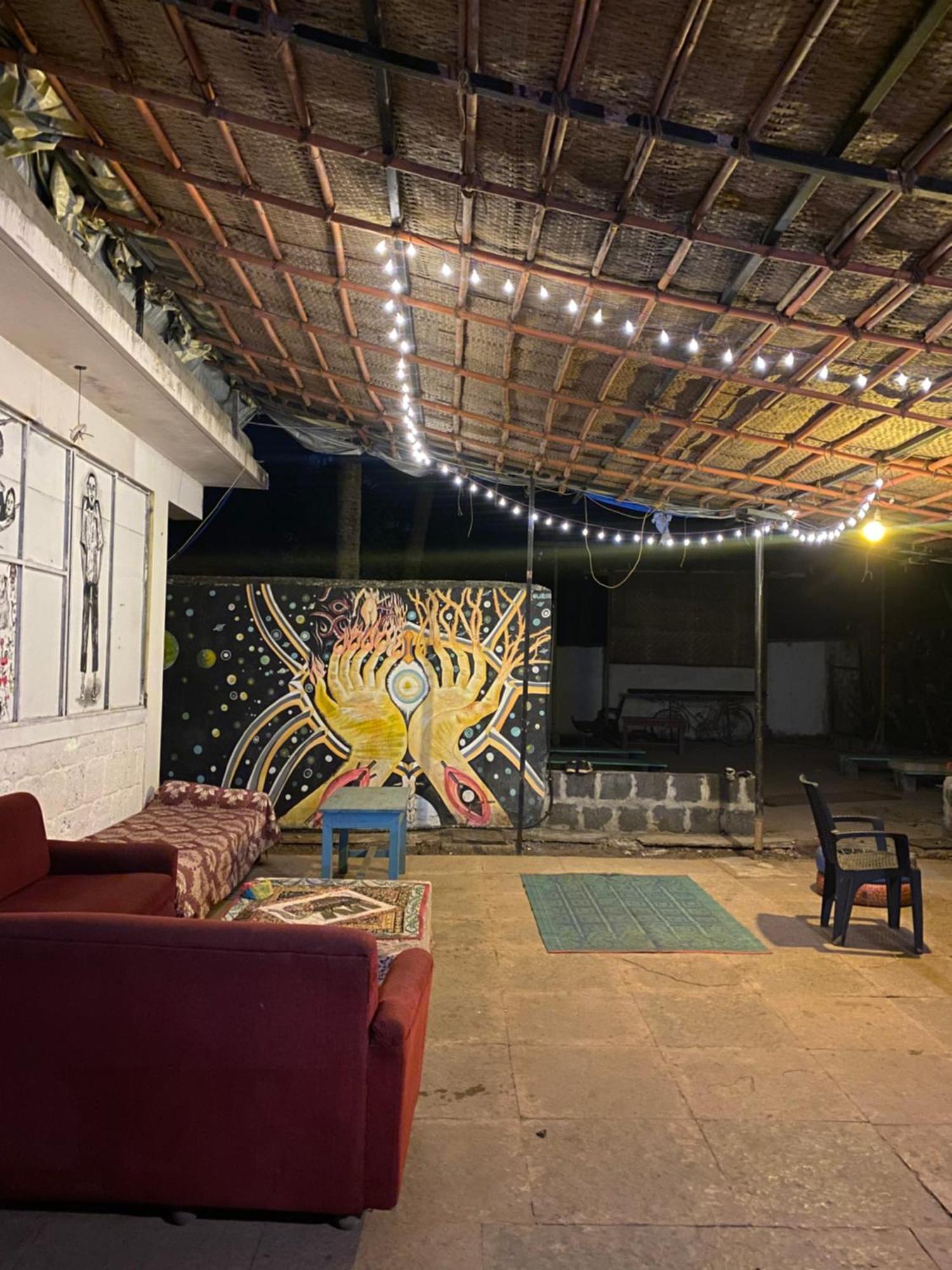 Gaia Hostels Анжуна Екстер'єр фото